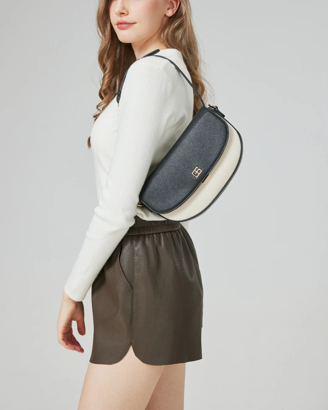 Alza Shoulder Sling Bag (Black) - Image 7