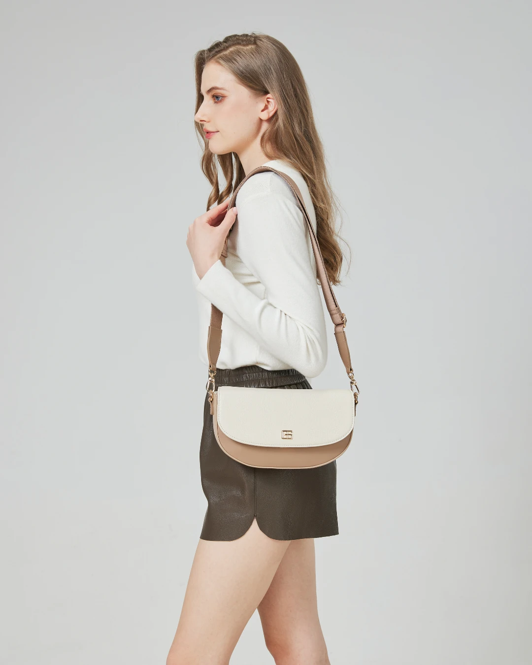 Alza Shoulder Sling Bag (Latte) - Image 9