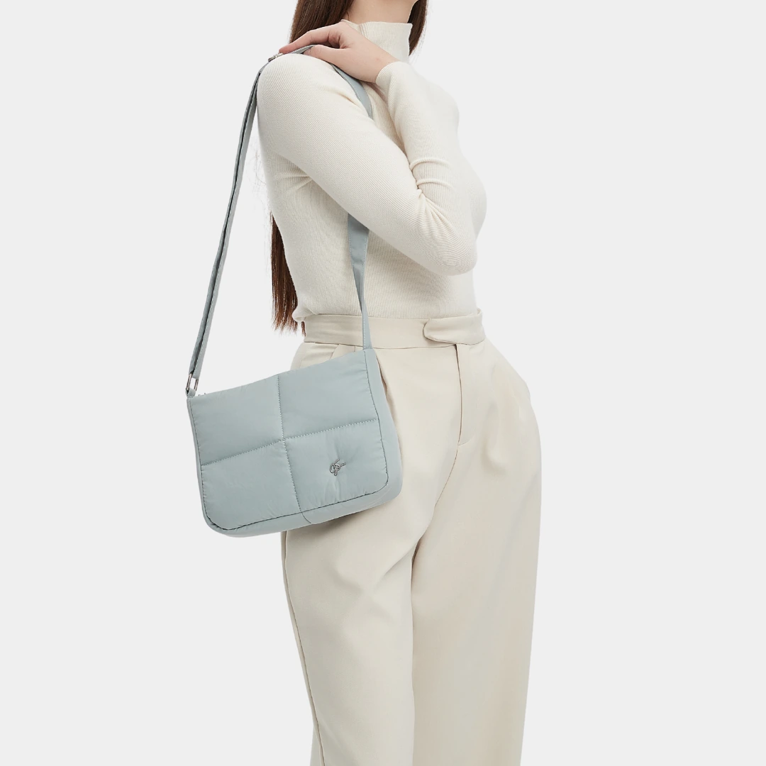 Waffle Medium Puffer Sling Bag (Palladian)